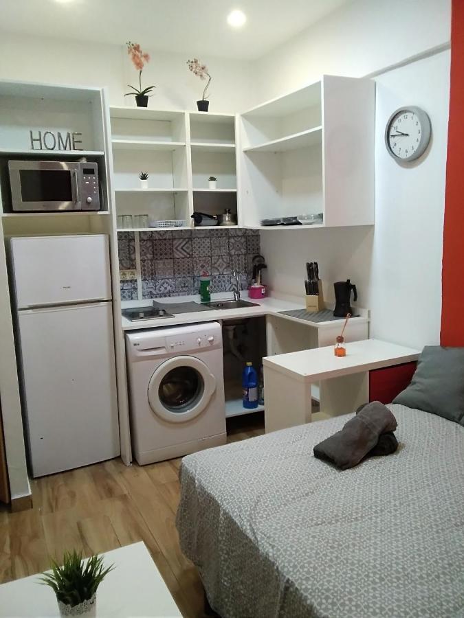 Lägenhet Estudio Cerca Del Carrefour Rosaleda Málaga